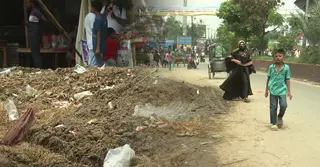 পশুর হাটের বর্জ্যে সয়লাব চট্টগ্রাম, দূষিত হচ্ছে পরিবেশ